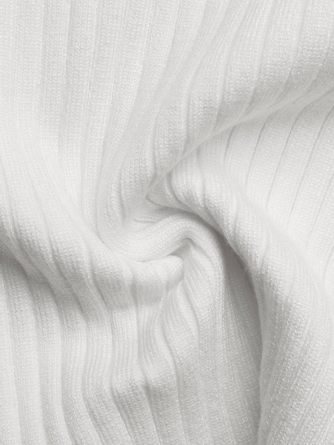 Fashionable short long-sleeved one-neck sweater