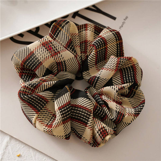NEW CHECKERED PRINT SCRUNCHIES_CWAHA0352