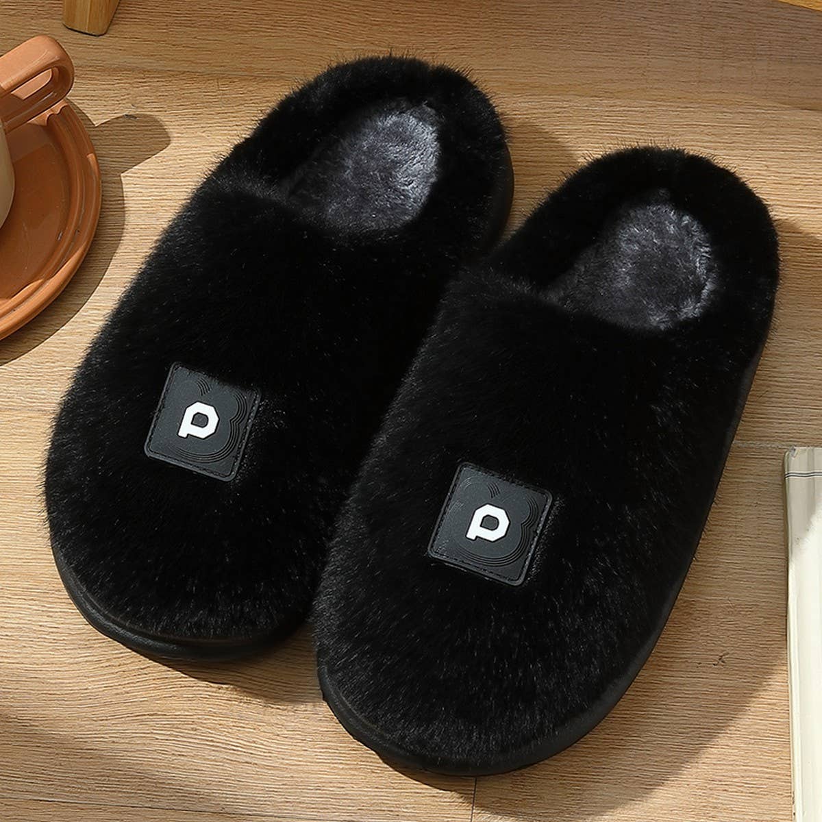 MINIMALIST WARM COMFY FLUFFY BEDROOM SLIPPERS