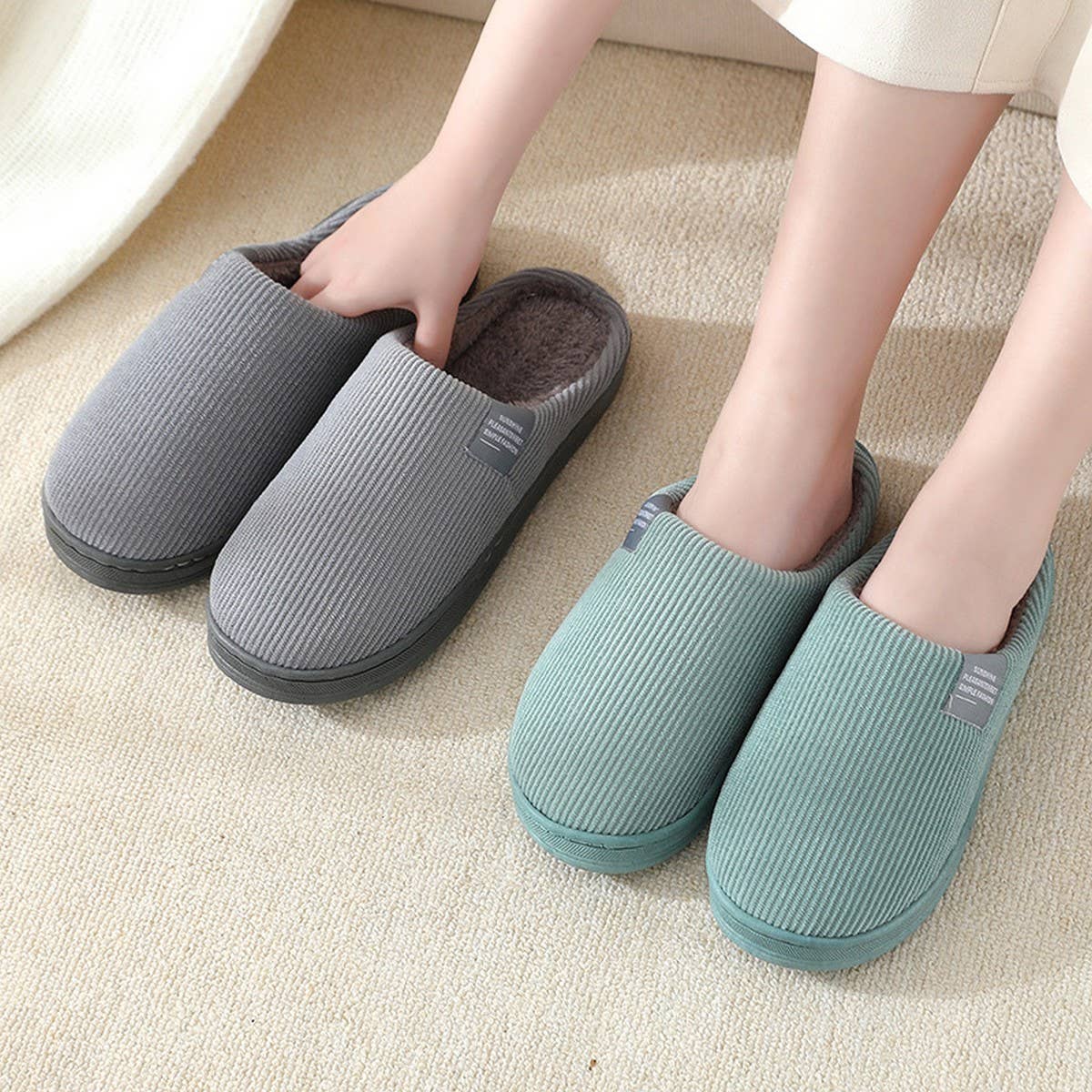 MINIMALIST WARMIES SLIPPERS BEDROOM SLIPPERS