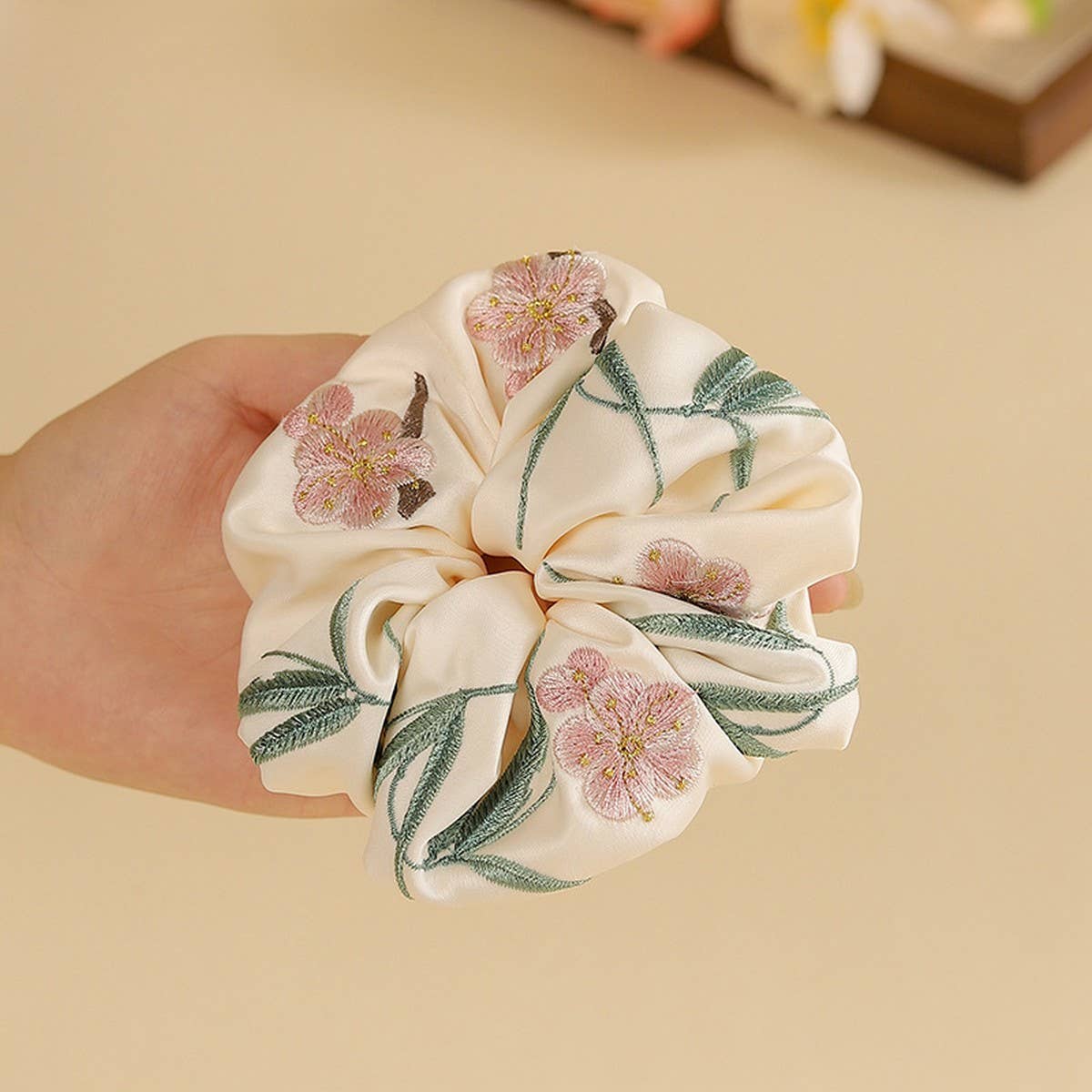 Oleander Embroidered Hair Tie for Hanfu & Qipao_CWAHA5410