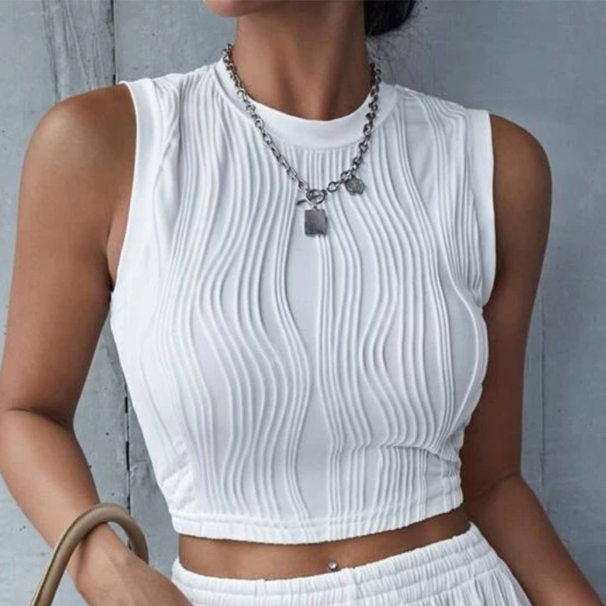 TEMPERAMENT SLEEVELESS CREW NECK SLIM-FIT VEST