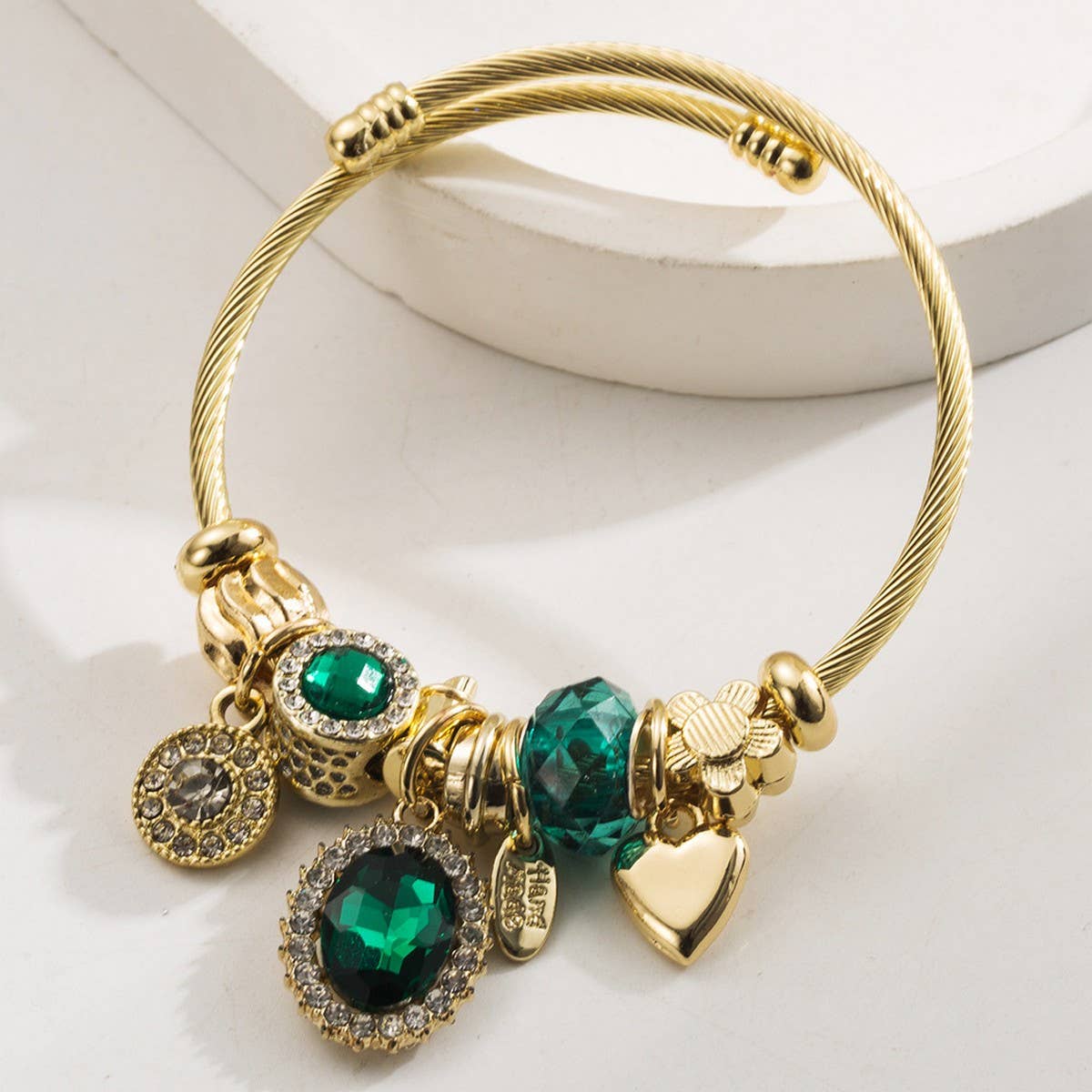 Stylish Couple Bracelet with Round Heart Pendant_CWMM8578