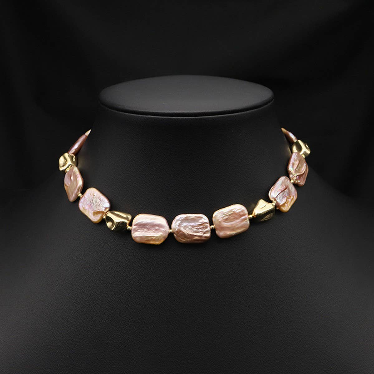 VERSATILE HIGH-END NATURAL PEARL NECKLACE