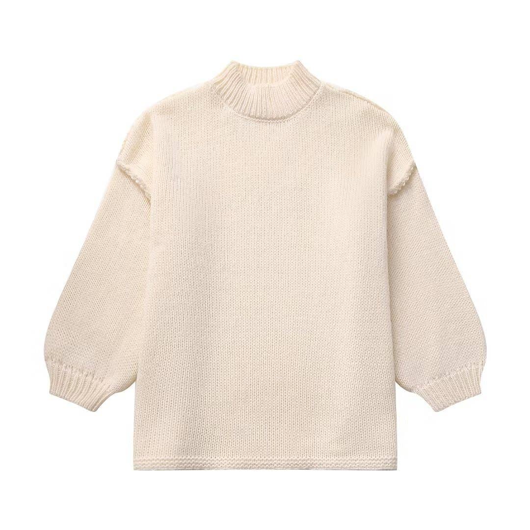 Simple and thin round-neck knitted sweater