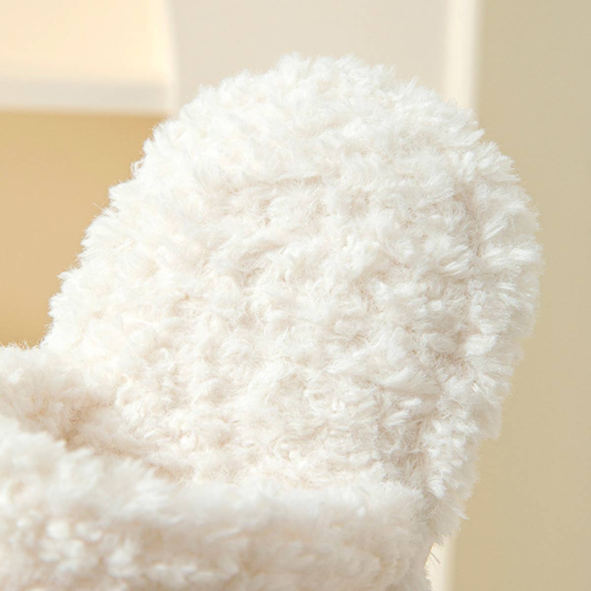 HOME CURLY INDOOR OPEN FUR SLIPPERS