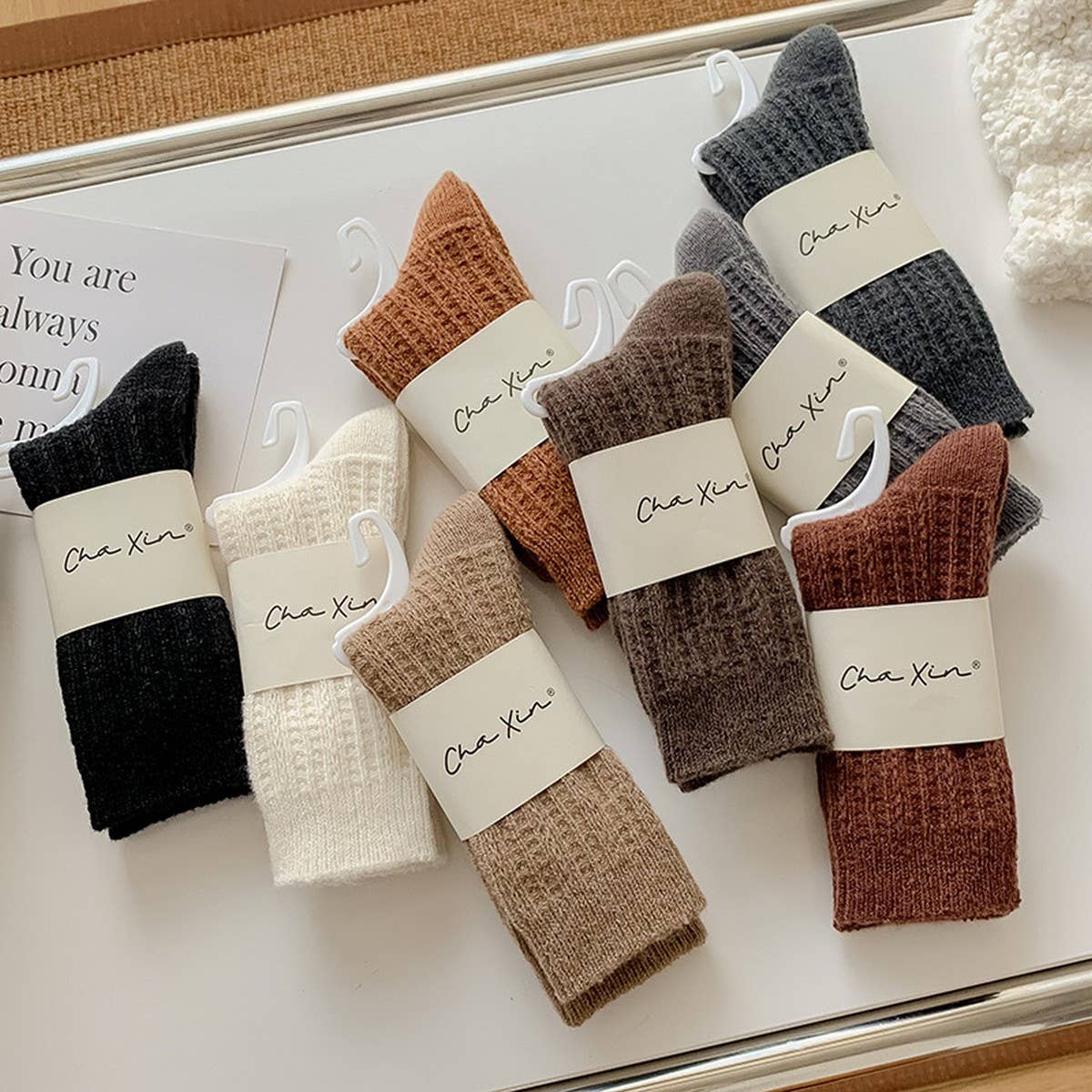SIMPLE AND VERSATILE FASHIONABLE MID-CALF SOCKS