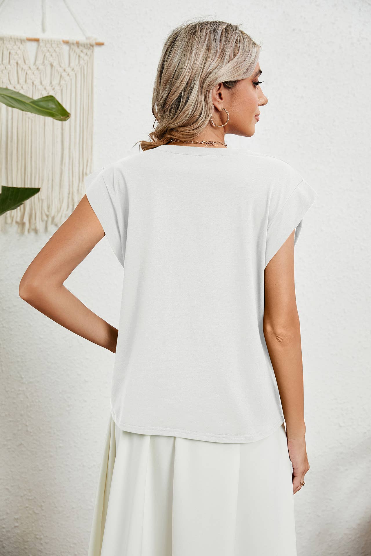 V-NECK SOLID COLOR CASUAL TANK TOP T-SHIRT