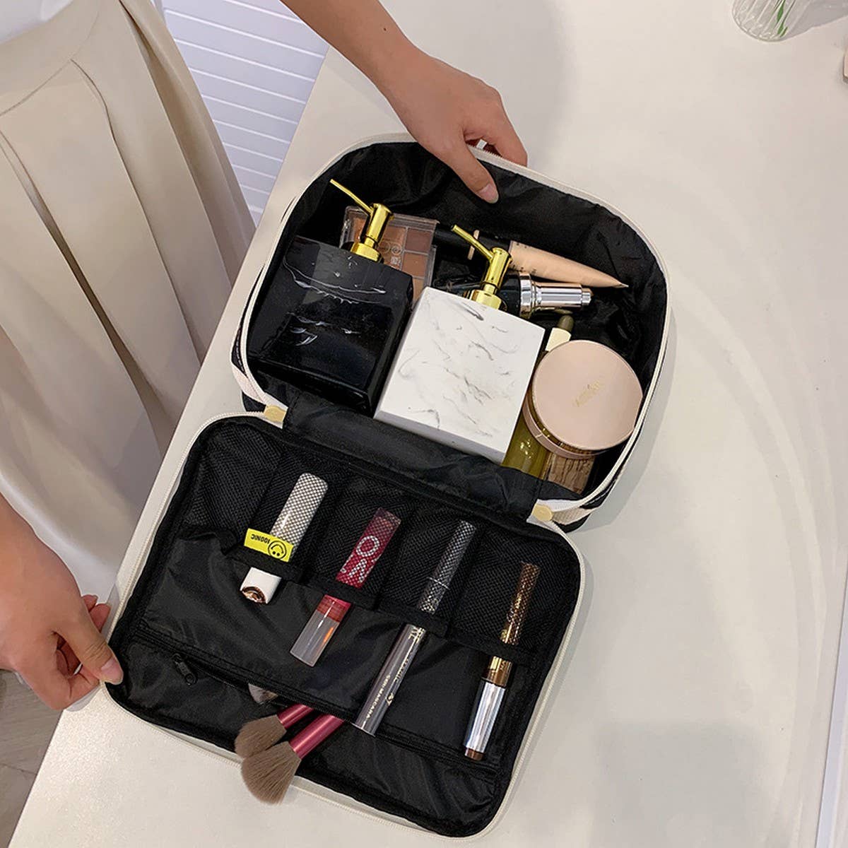 NEW FASHION PORTABLE LARGE CAPACITY COSMETIC BAG_CWAB4387