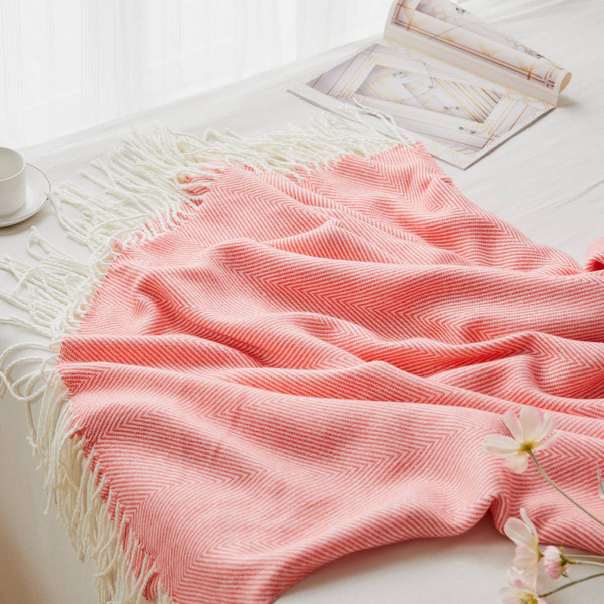 WOVEN JACQUARD TASSEL THROW BLANKET_CWMM1472