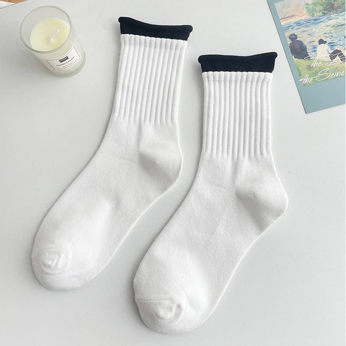 WOMEN PAIR BREATHABLE HEMMED SOCKS