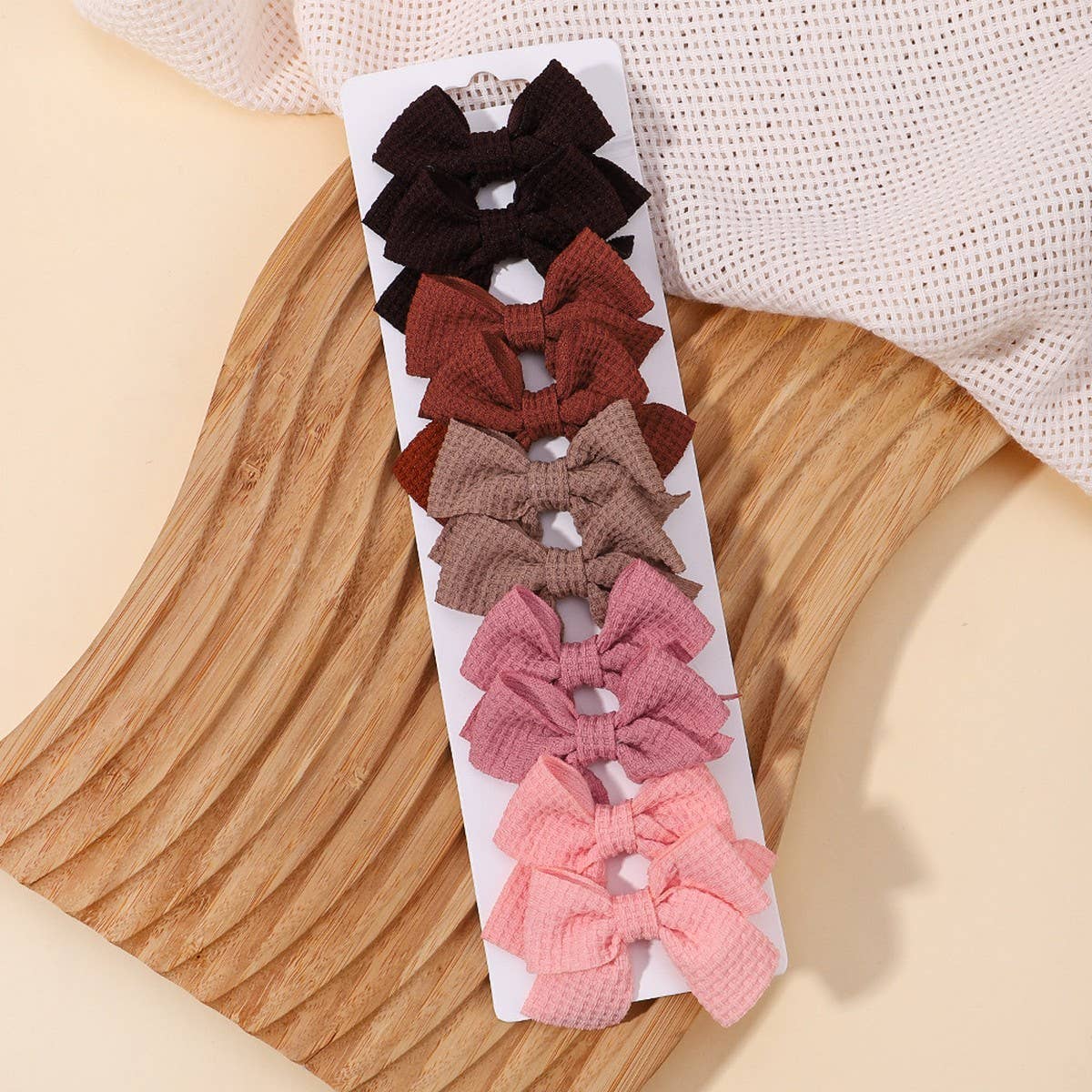 1.6" Handmade Fabric Bow Clips for Girls_CWAHA6756