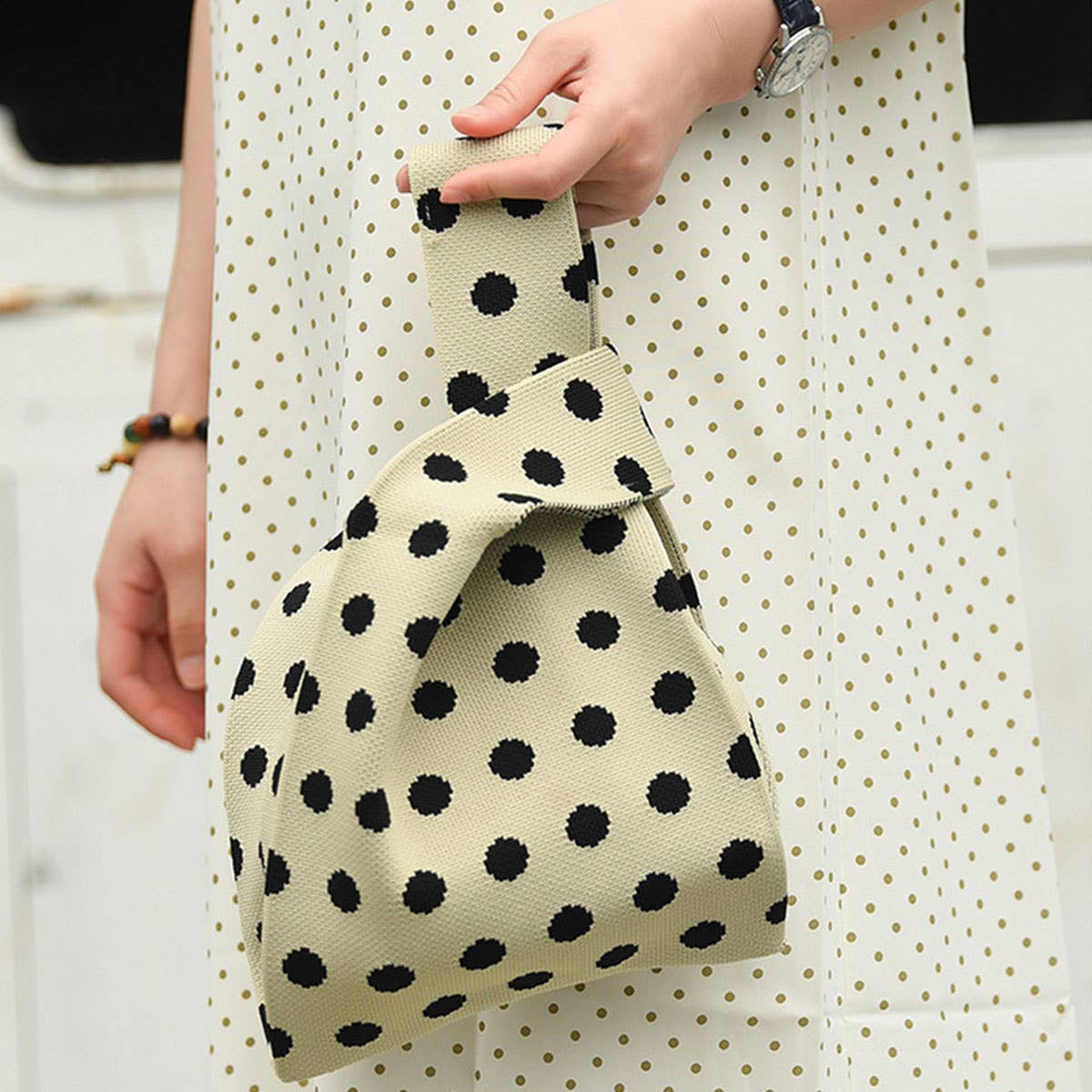 COW PATTERN CUTE KNOT WRISTLET KNITTED TOTE BAG_CWAB0880