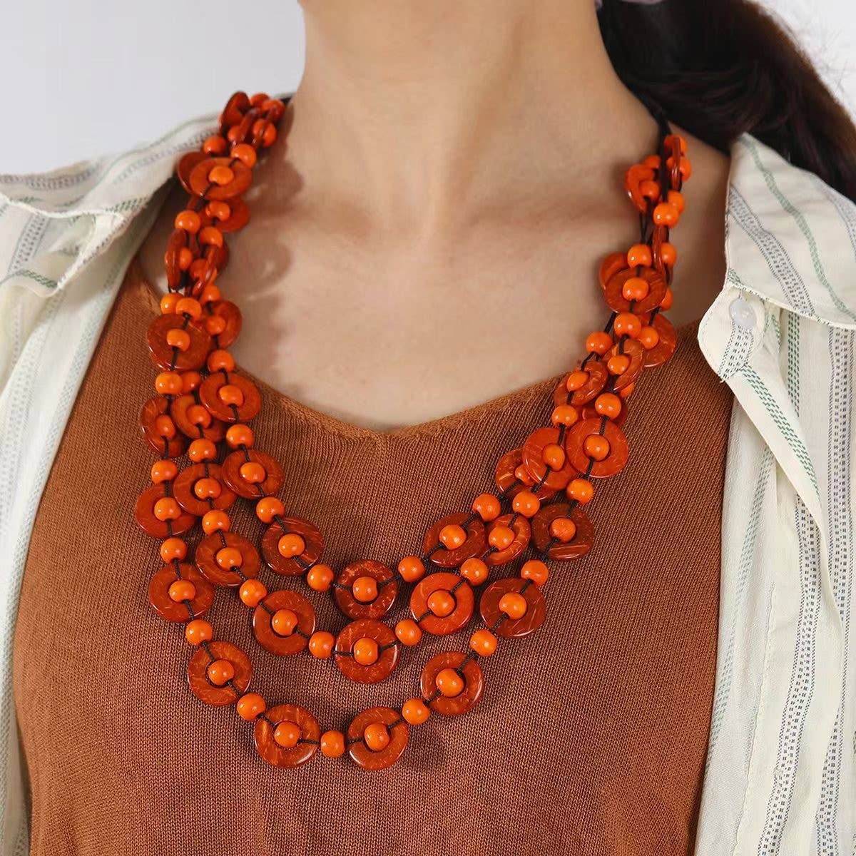 BOHEMIAN VINTAGE COCONUT SHELL SWEATER CHAIN_CWMM4387