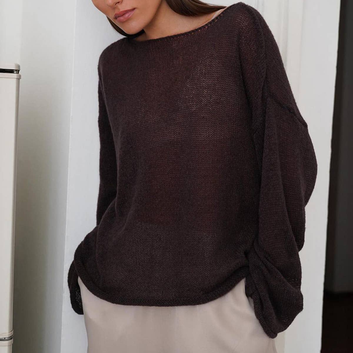 See-through round-neck flared sleeve T-shirt