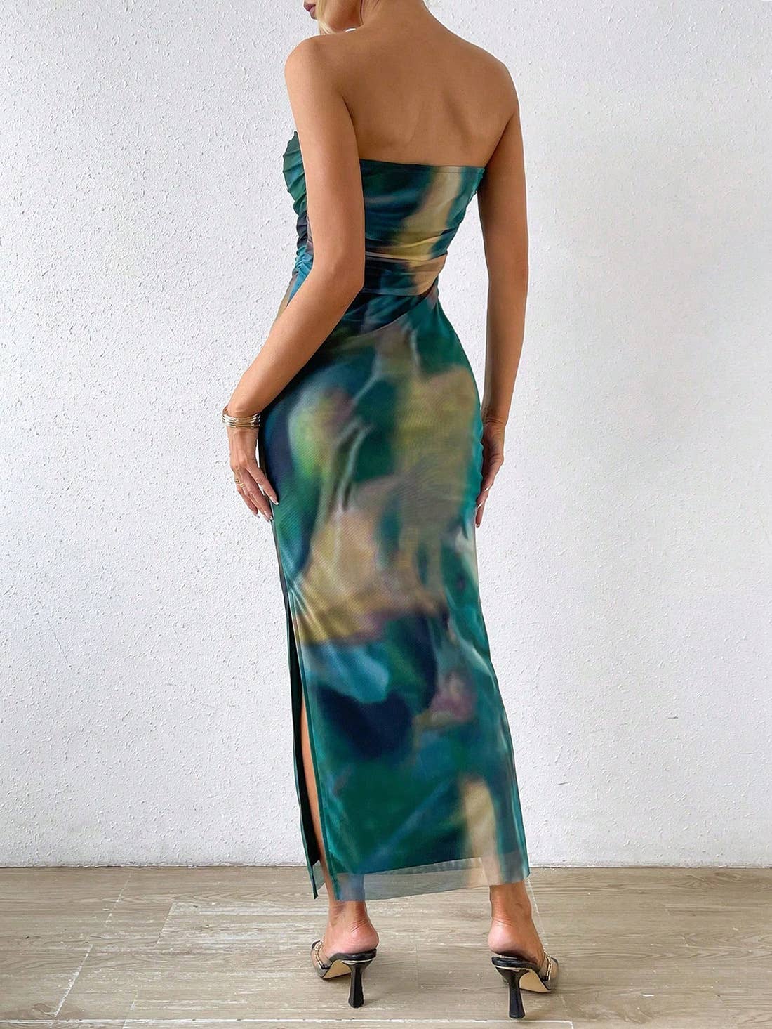 Side-slit tie-dyed figure-hugging long dress
