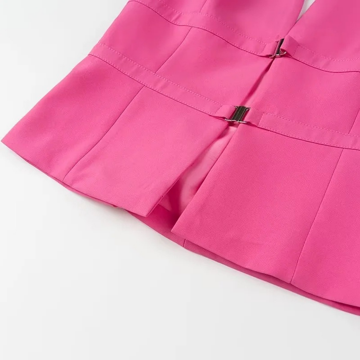 Elegant Halter Cami ? Comfy Chic Summer Top