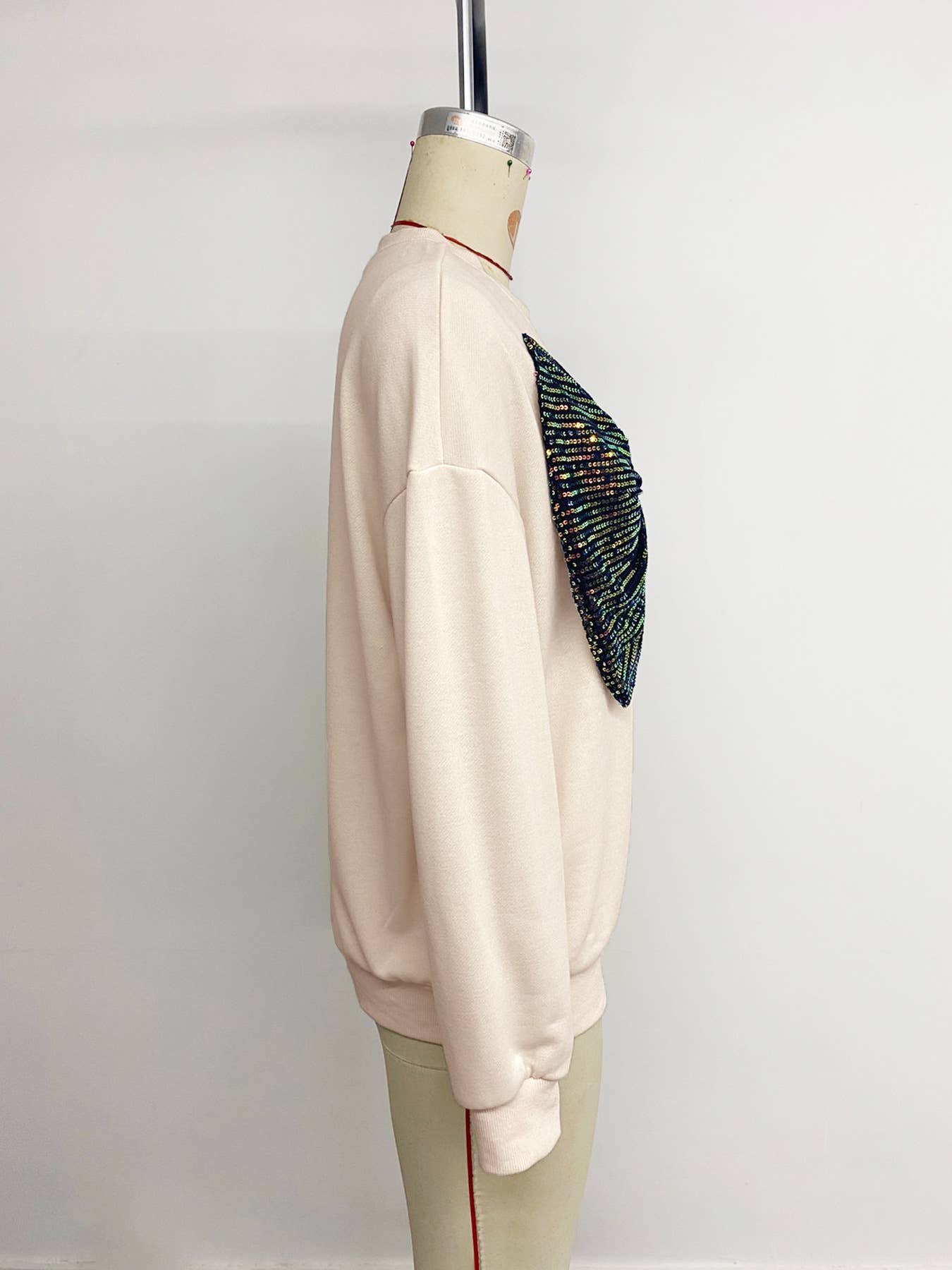 Laid-back style loose sequined bow hoodie