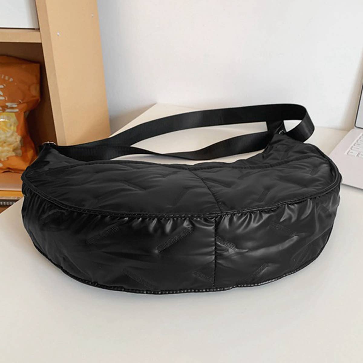 FASHIONABLE TEXTURE PEARL COTTON SHOULDER BAG_CWAB1774