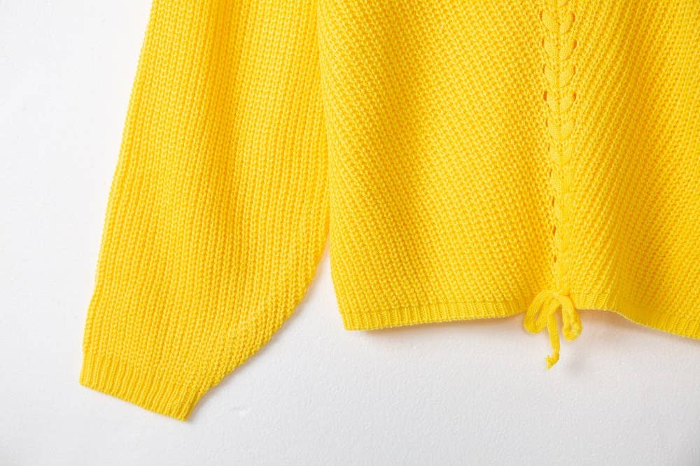 V-NECK LONG-SLEEVED SOLID PULLOVER SWEATER