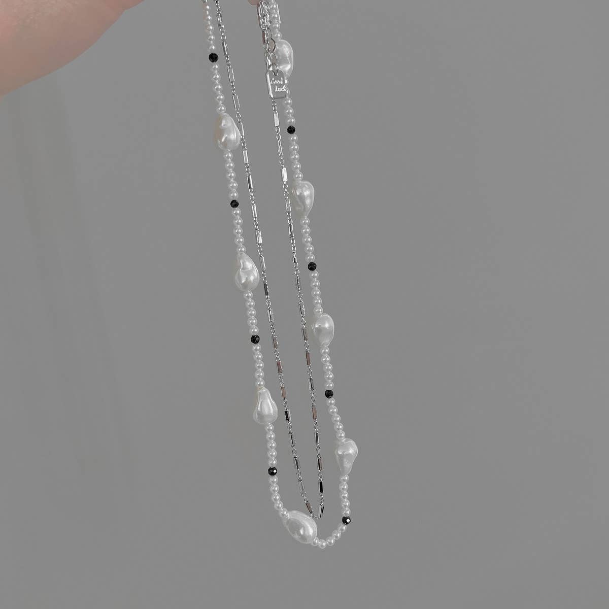 VERSATILE DOUBLE LAYER PEARL CHOKER NECKLACE