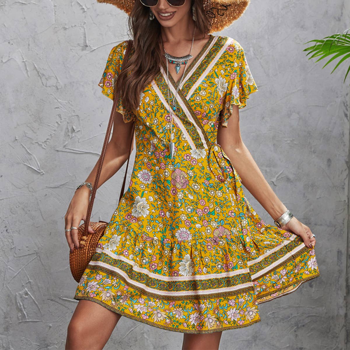 PRINTED V-NECK SWING SHORT-SLEEVED DRESS