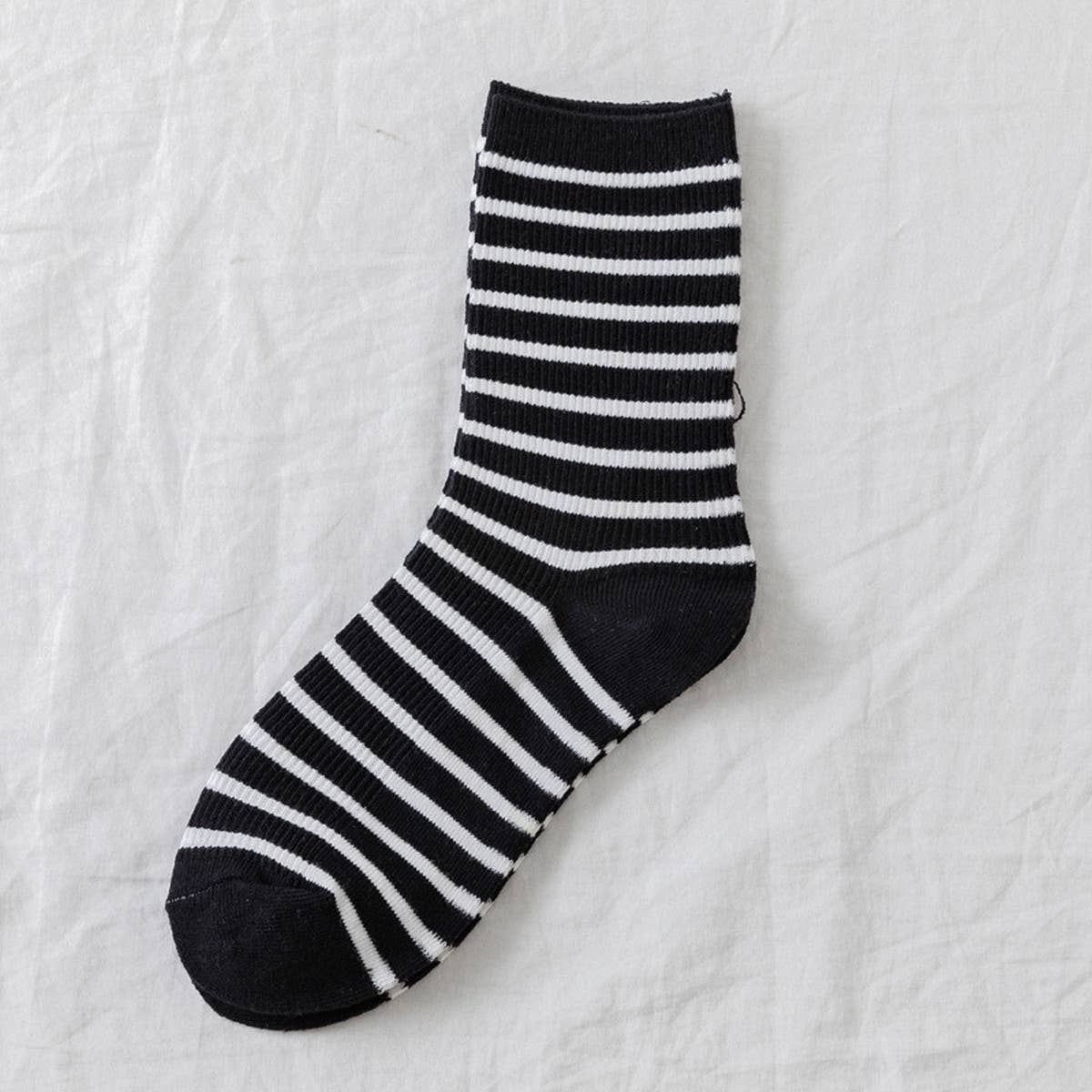 WOMEN NEW STRIPED CUTE BREATHABLE PILE SOCKS