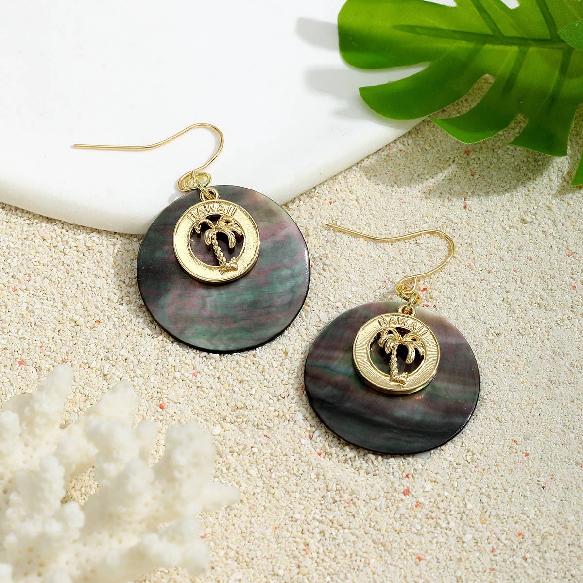 NATURAL BLACK SHELL DISC COCONUT TREE EARRINGS