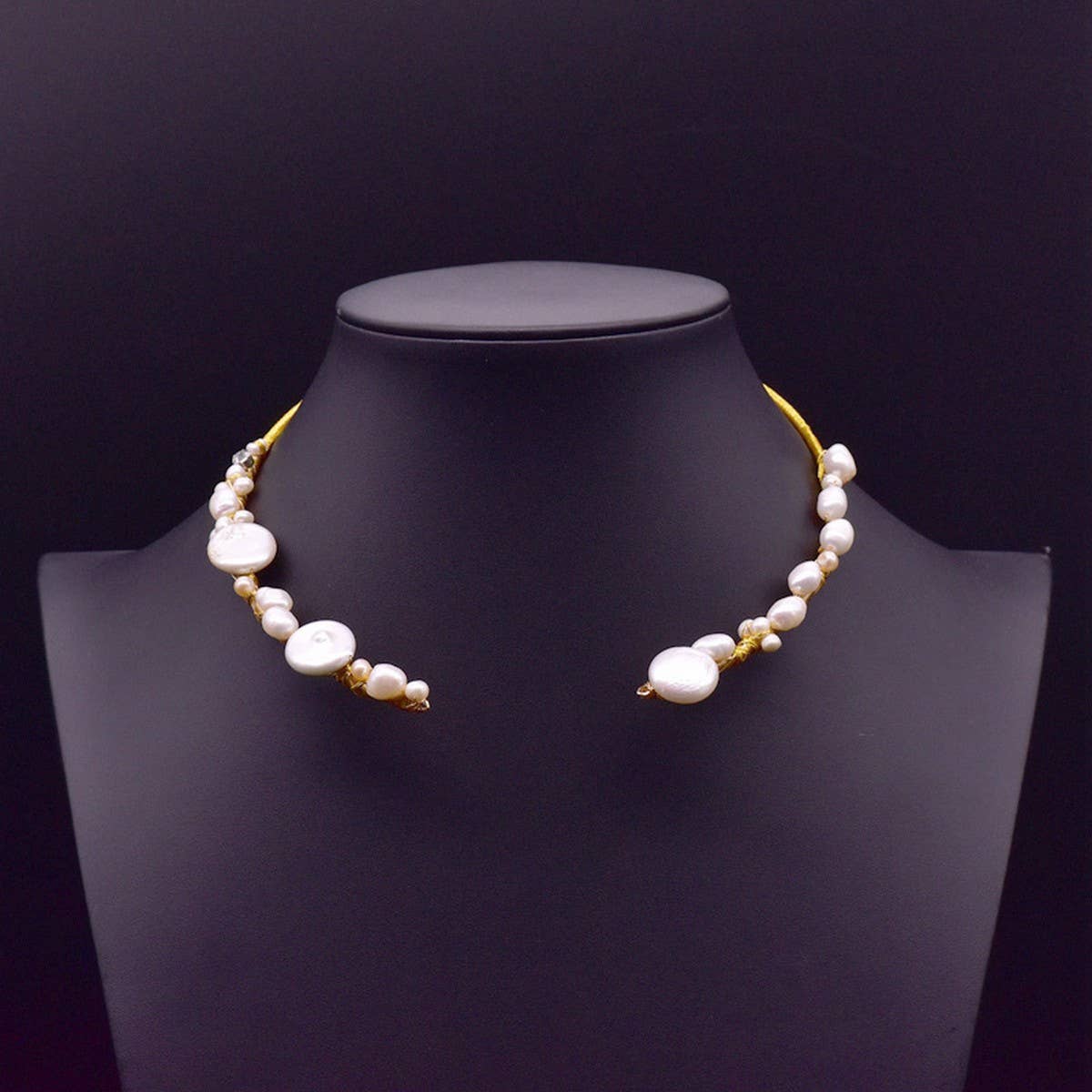 VINTAGE NICHE NATURAL FRESHWATER PEARL NECKLACE