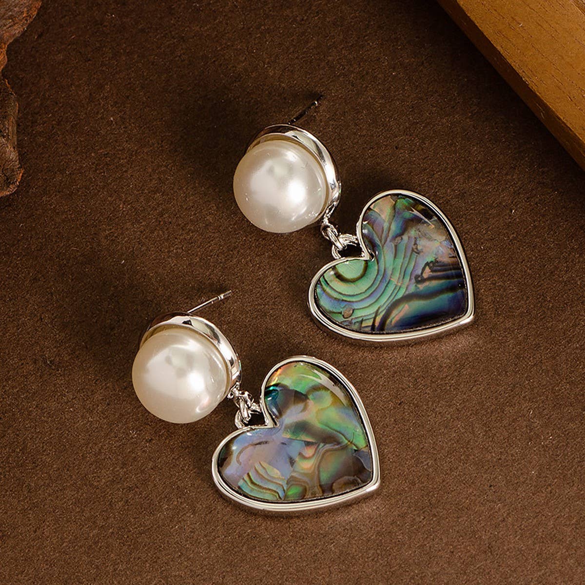 NATURAL ABALONE HEART HEART EARRINGS PEARL EARRINGS