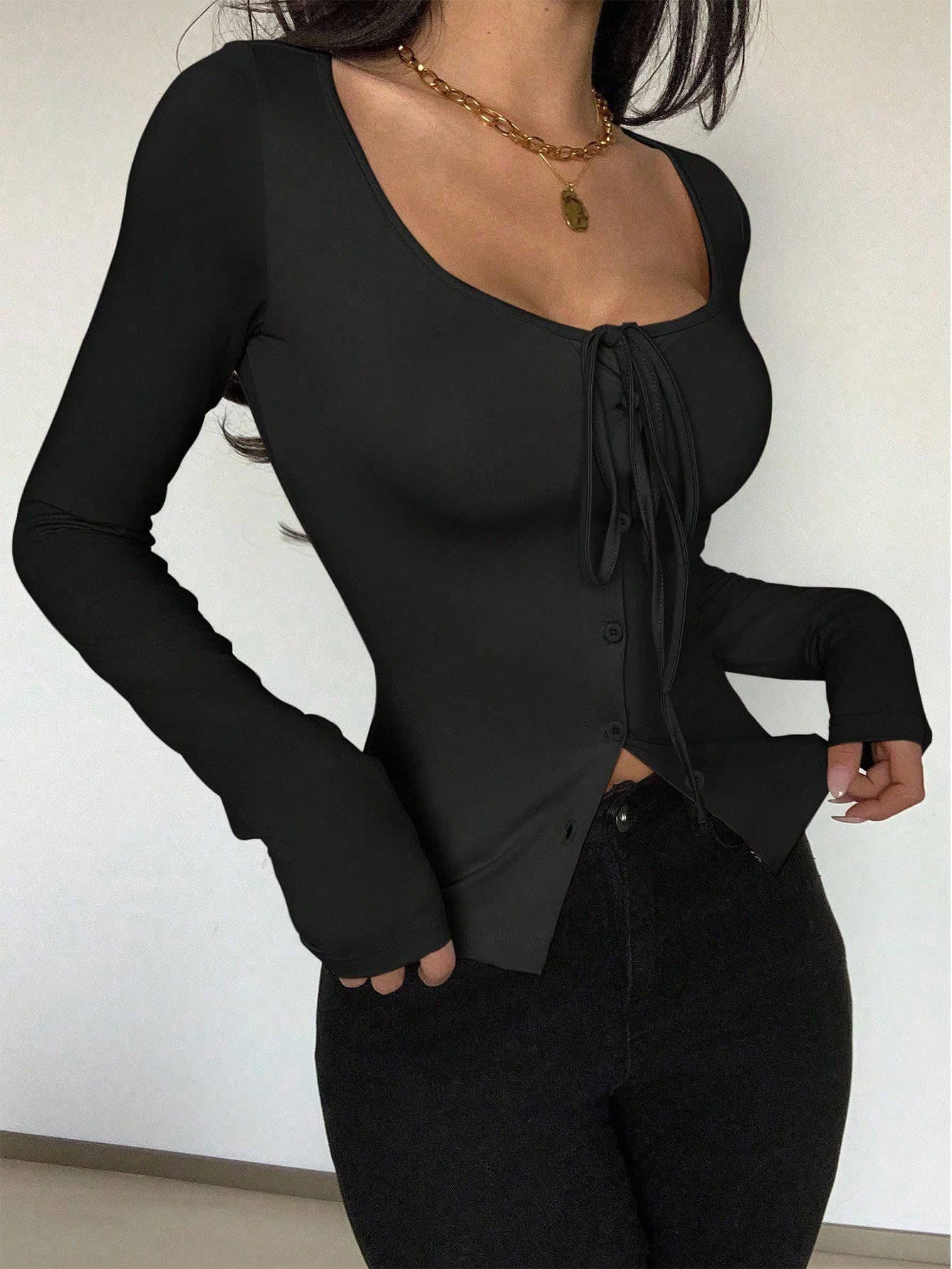 Solid-color long-sleeved lace-up fitted top