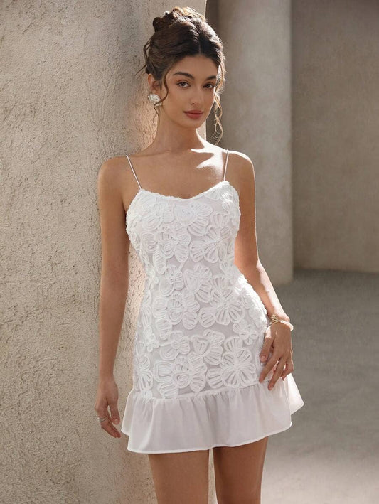 Texture 3D flower flounder hem short halter dress