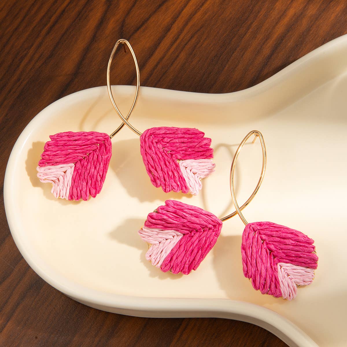 Colorful woven trendy texture line leaf earrings