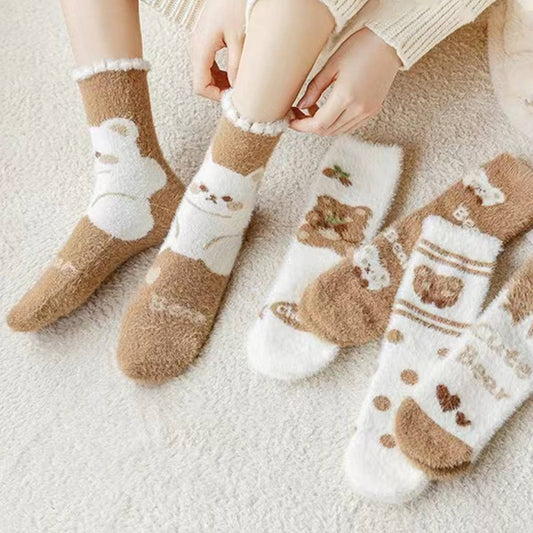 BROWN WARM CARTOON CUTE MID-TUBE SOCKS_CWMS0794