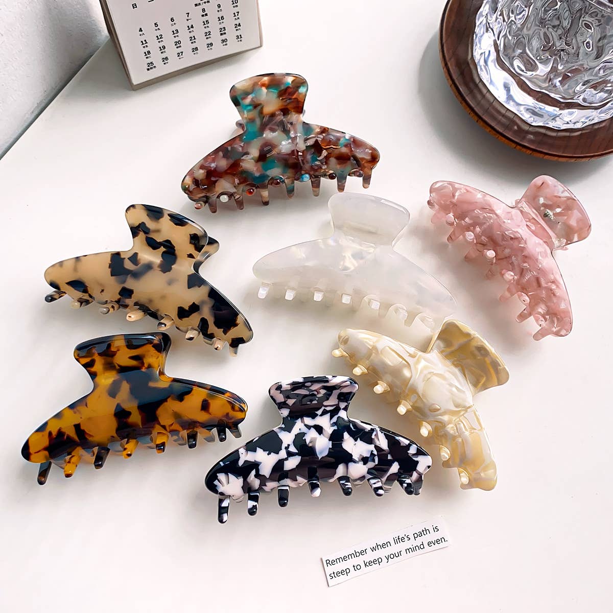 Acetic acid plate grip leopard print hair grip