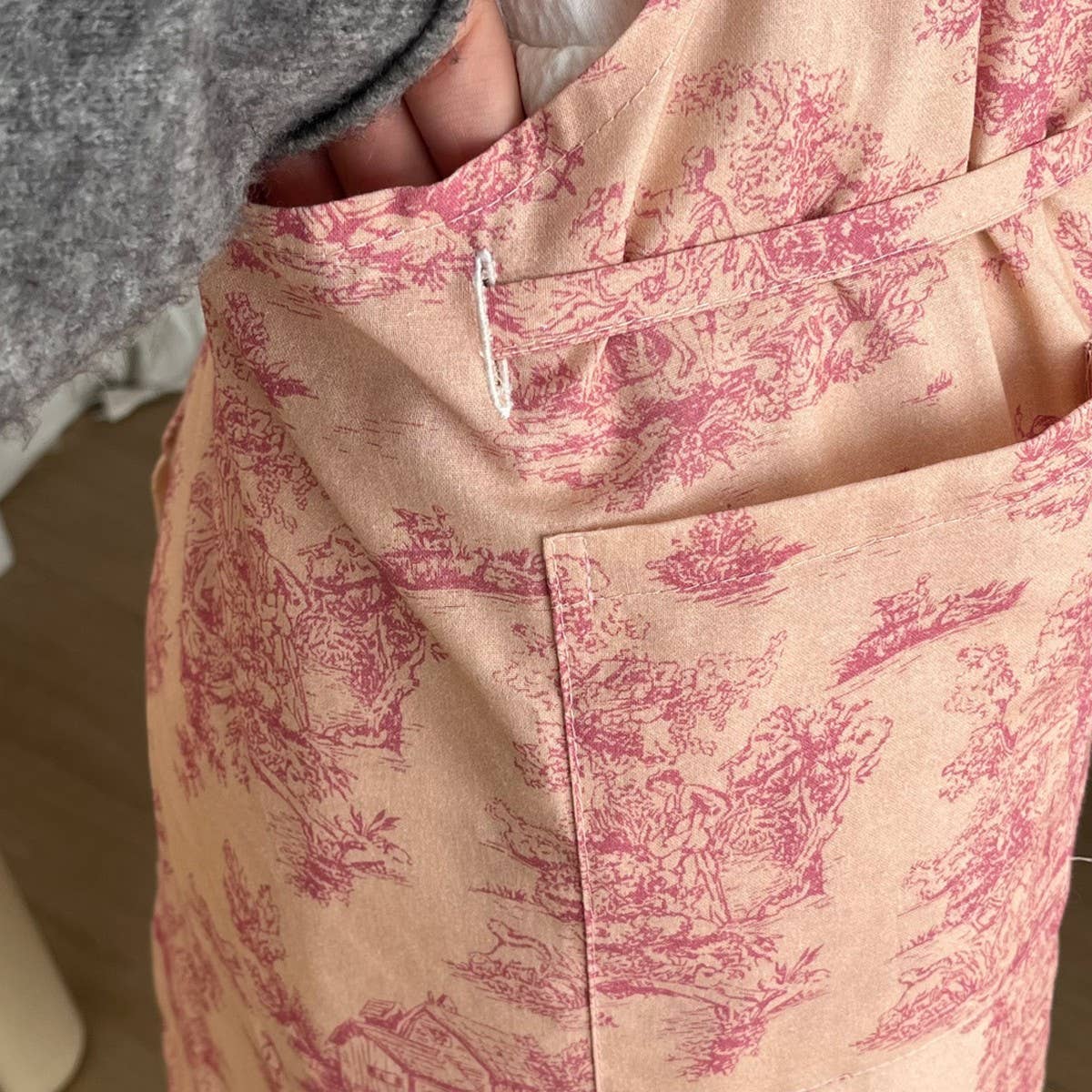 HOUSEHOLD WATERPROOF INK DRAWSTRING APRON