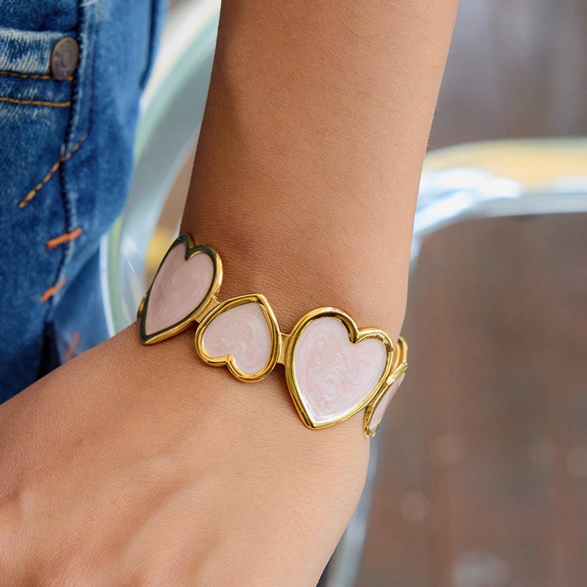 Stylish 18K Gold Open Heart Bangle, Bulk Sale_CWAJE4735