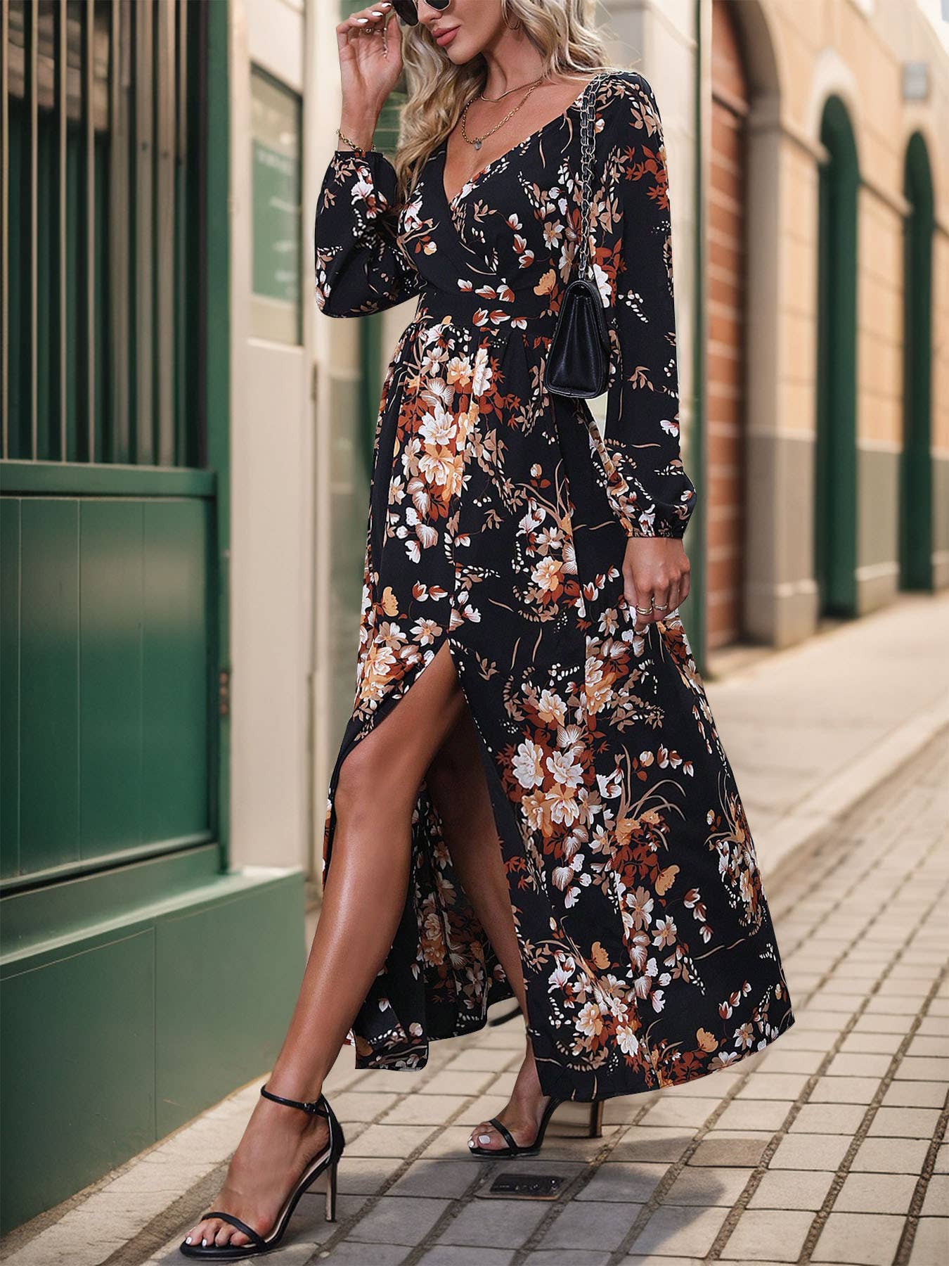 Long-sleeved V-neck cinched waist printed dress