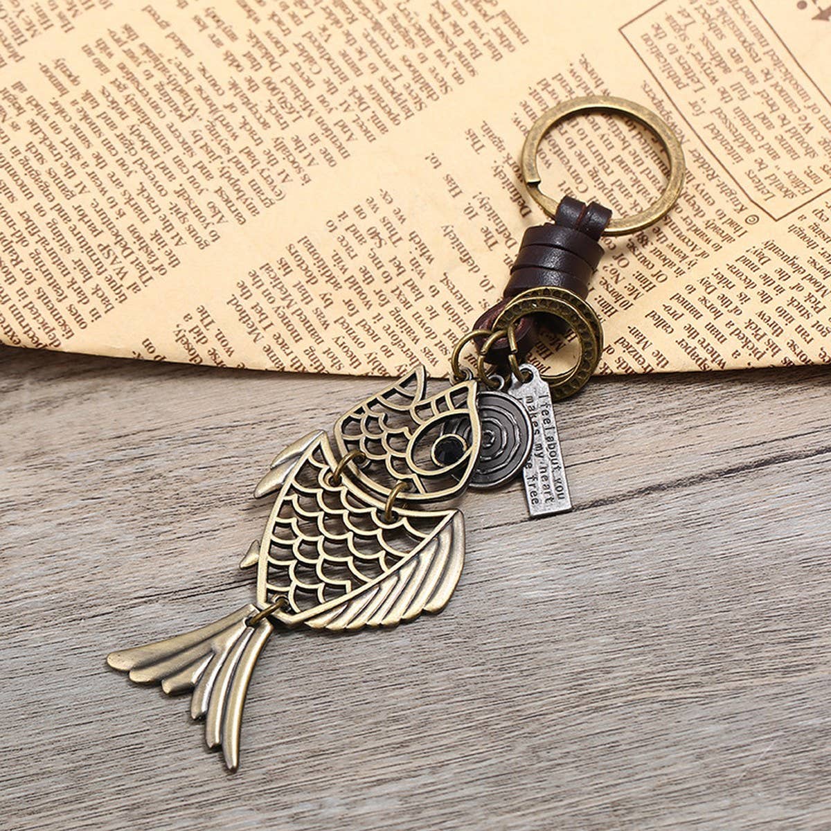 PUNK HAND-WOVEN ALLOY FISH CAR KEYCHAIN_CWMM4781