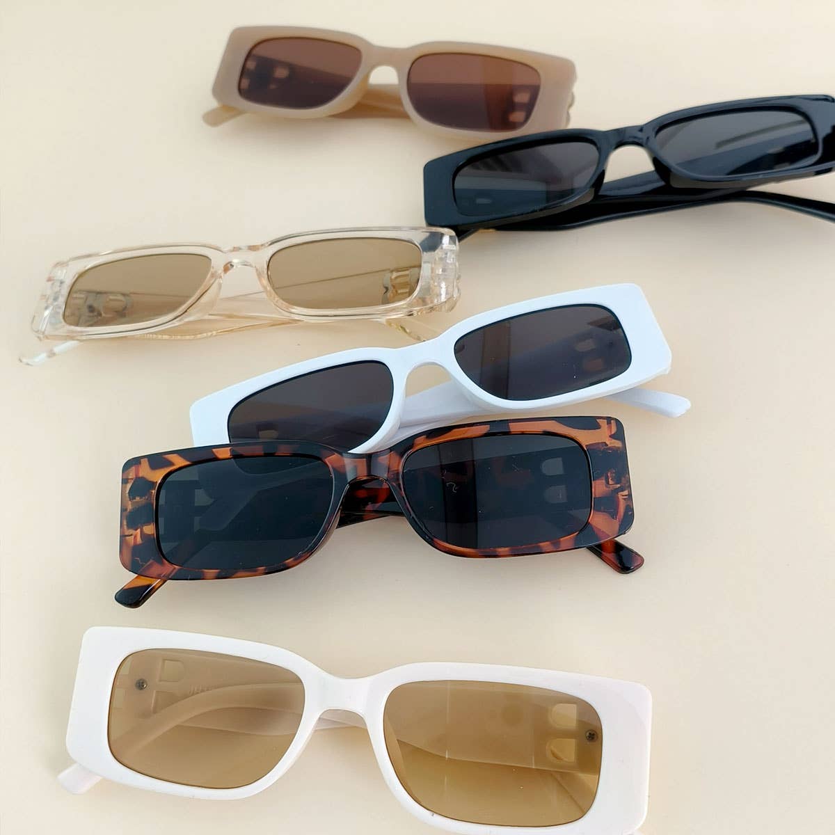WIDE FRAME SQUARE SUNGLASSES