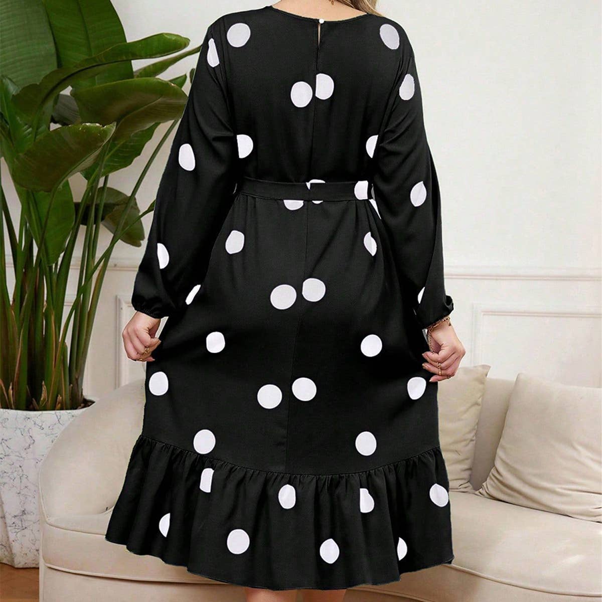 Slim Fit Polka Dot Long Sleeve Ruffle Dress_CWDSD8478