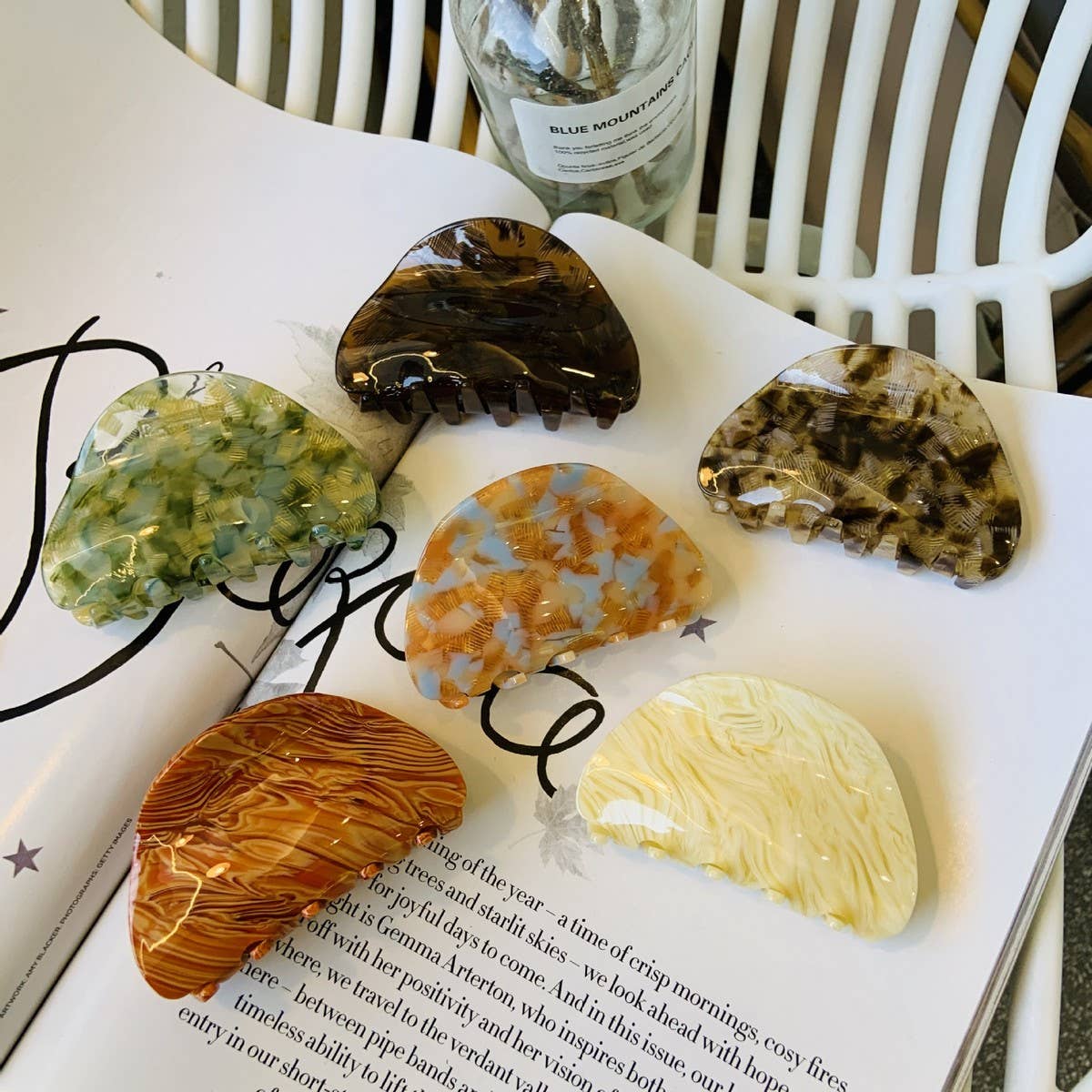 CANDY COLOR LIGHT LUXURY HALF CIRCLE HAIRPIN_CWAHA2150