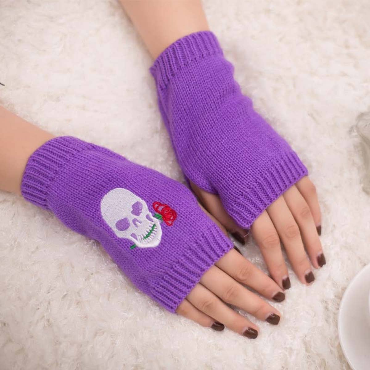 CWAG00534_HALLOWEEN EMBROIDERED FINGERLESS GLOVES