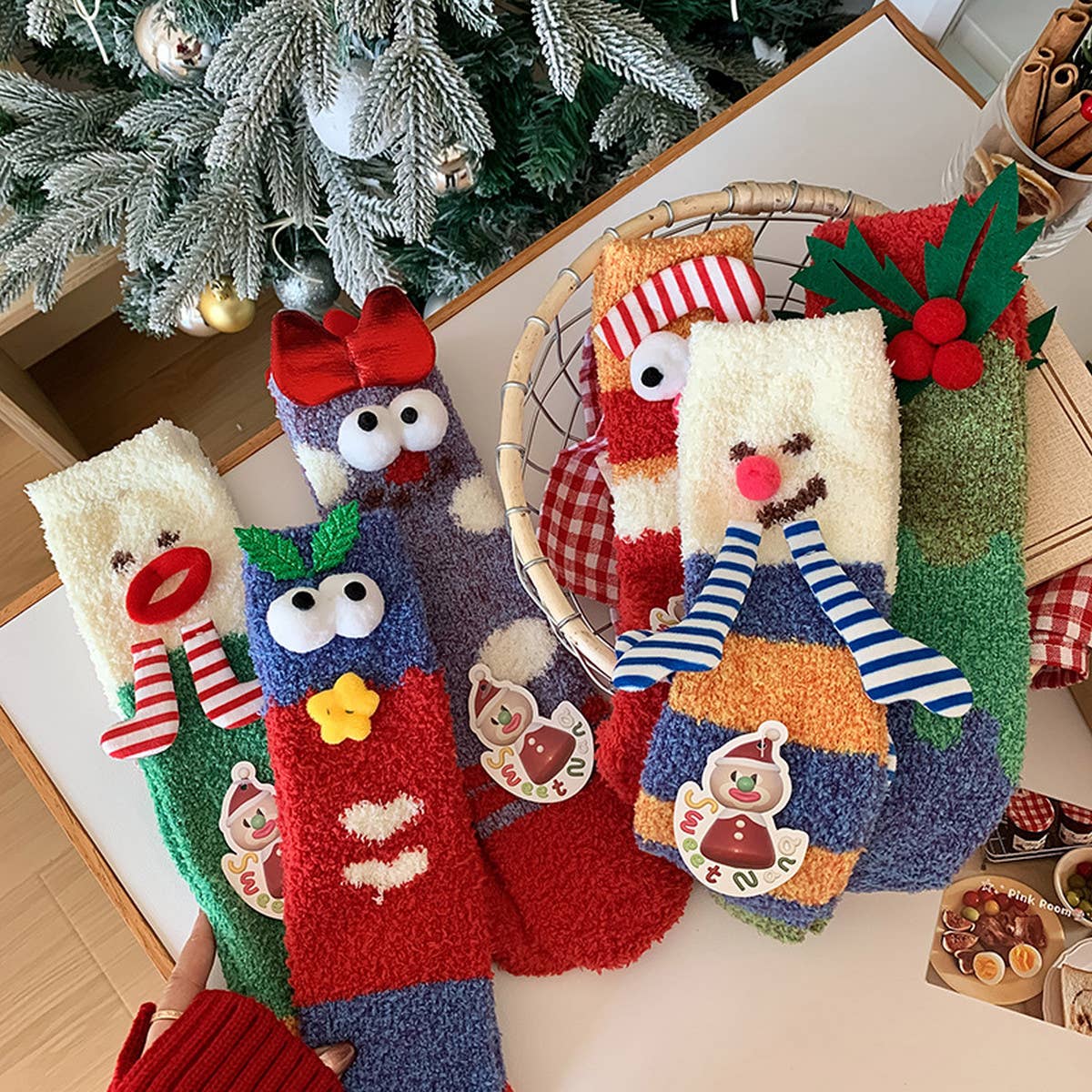 CHRISTMAS CARTOON THICK WARM SOCKS