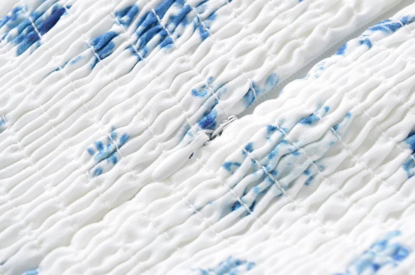 LACE-UP DRESS WITH PUFFY SLEEVES