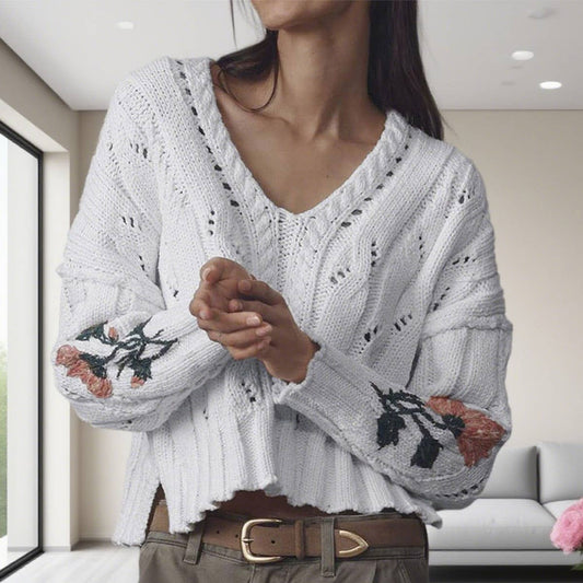 Embroidered flowers Short V-neck knitted sweater