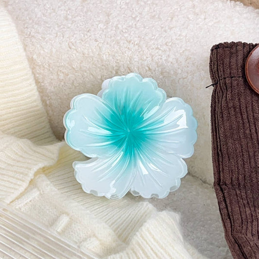 Summer wavy flower hair clip for seaside vacation