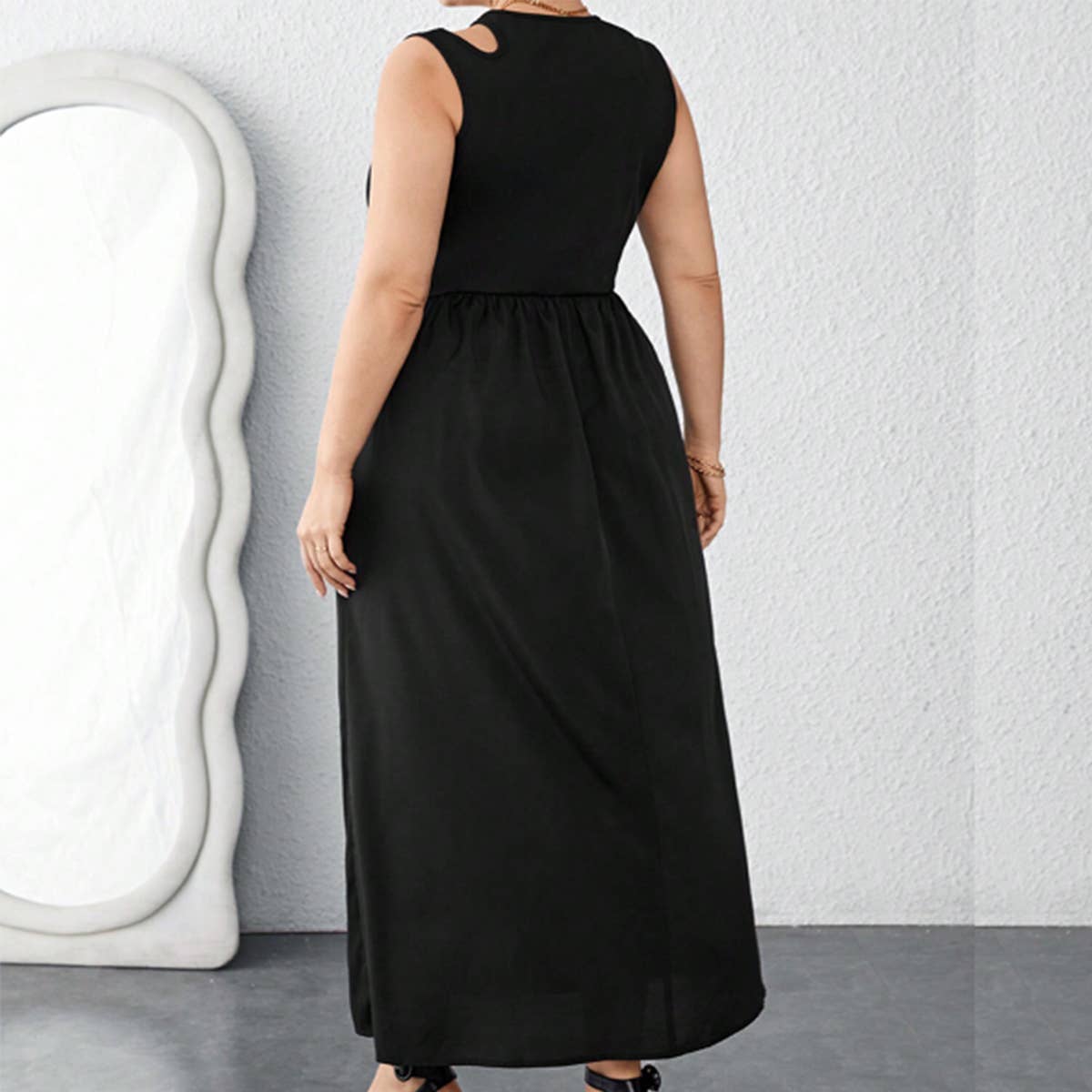 Sleeveless Color-Block Cutout Waist Dress_CWDMD6047