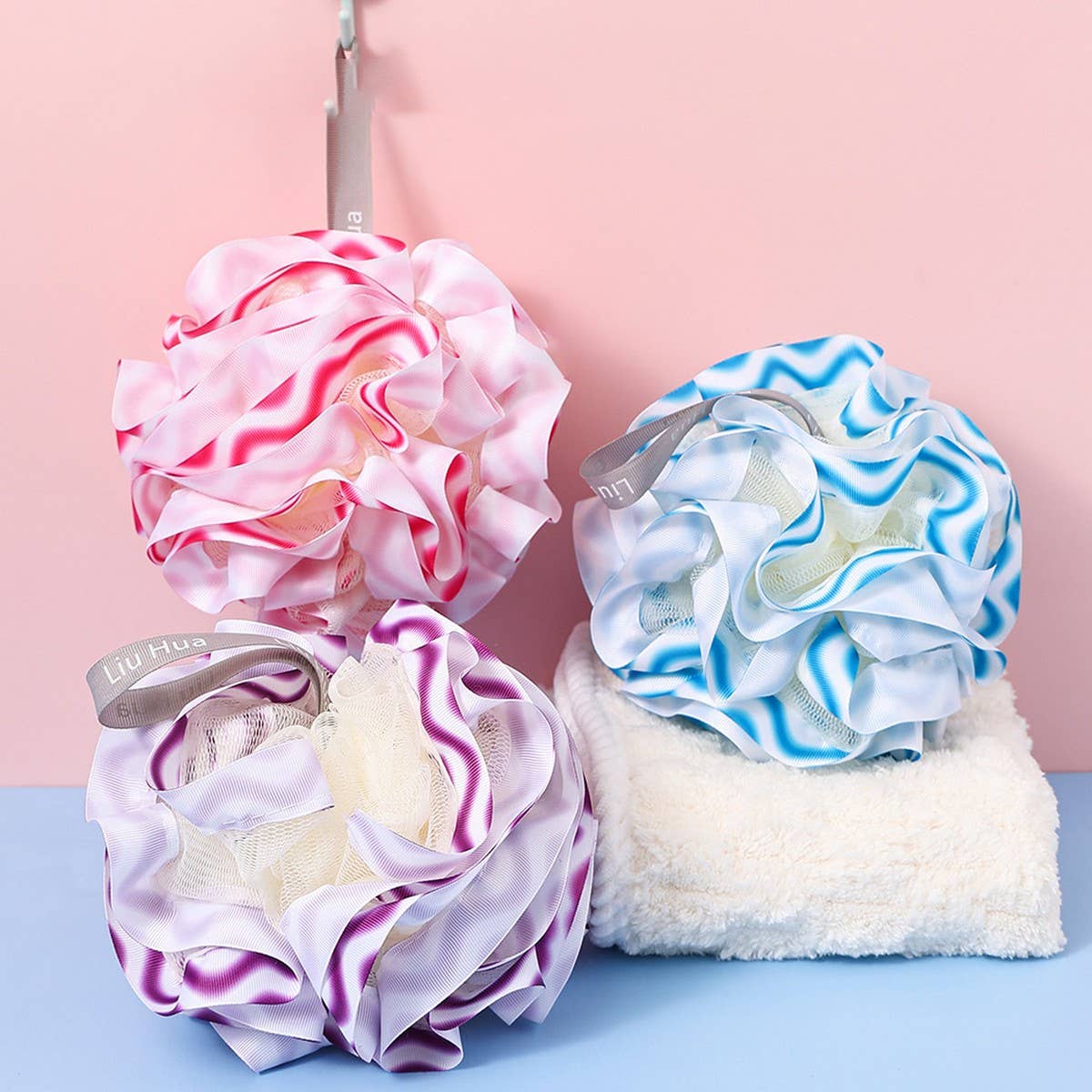 BATH POUF SOFT AND COLORFUL BATH BALL_CWMM3365