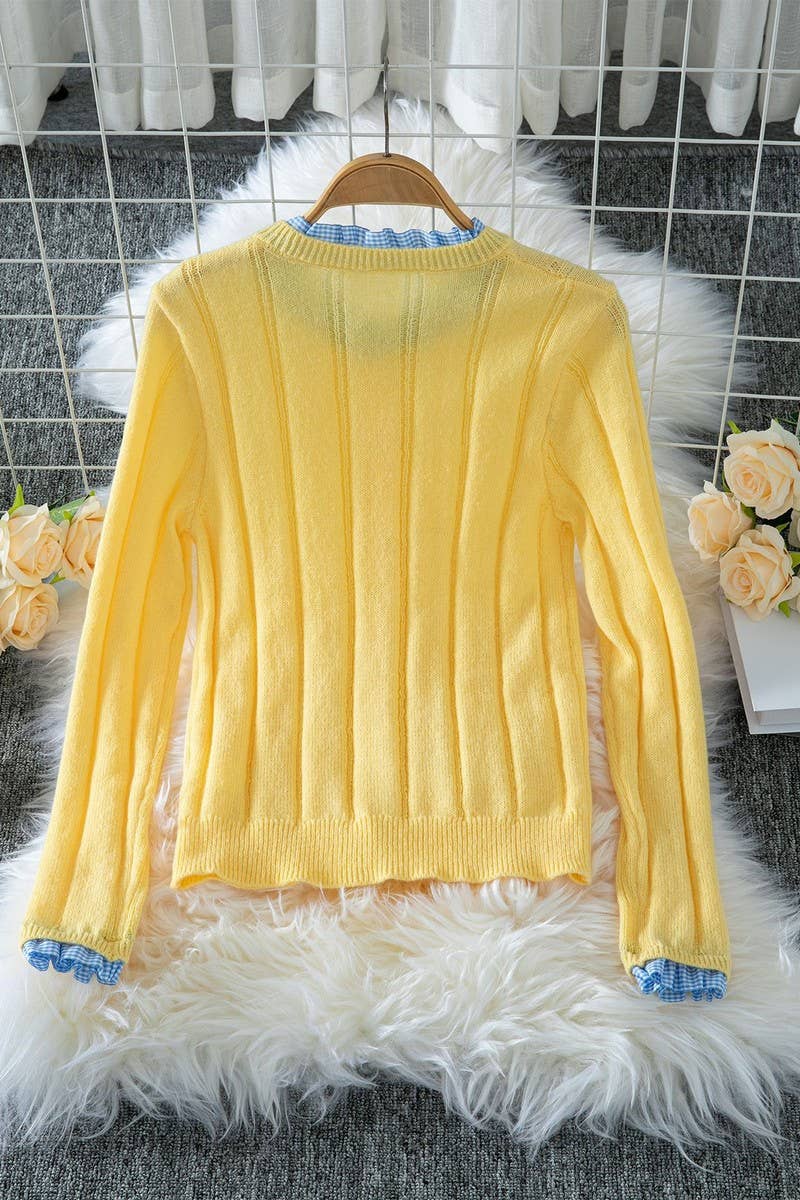 CWOCAL2291_SWEET RUFFLE TRIM FITTED CROPPED KNIT CARDIGAN